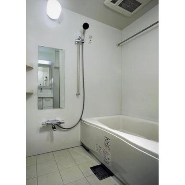 バス・シャワールーム　バスルーム