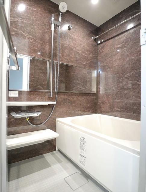 バス・シャワールーム　日々の暮らしに欠かせないお風呂です