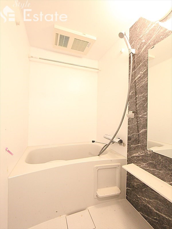 バス・シャワールーム　バスルーム