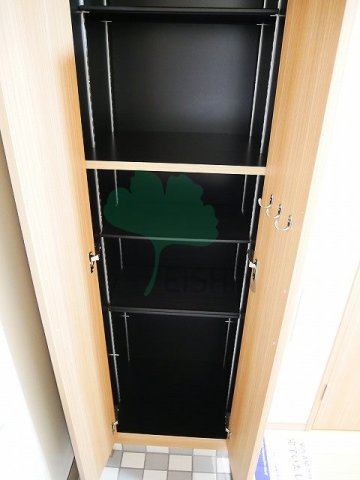 玄関　下駄箱もしっかりついてます！