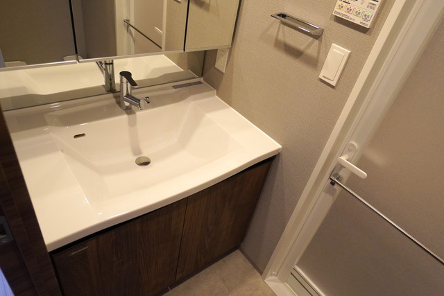 洗面設備　※写真は同タイプ住戸です。