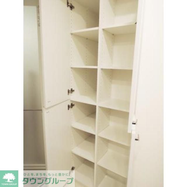 収納　家具等の付帯はありません