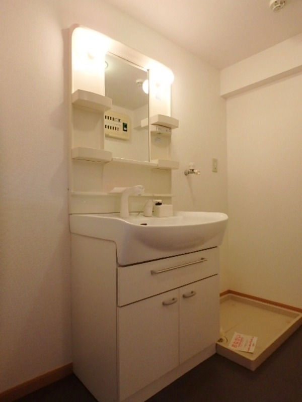 洗面設備　図面と現状に相違がある場合には現状を優先