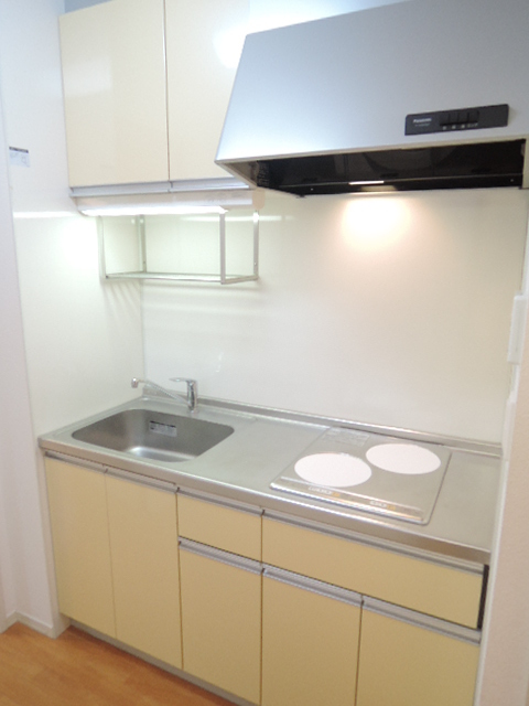 キッチン　火を使わないので安心　ＩＨクッキングヒーター