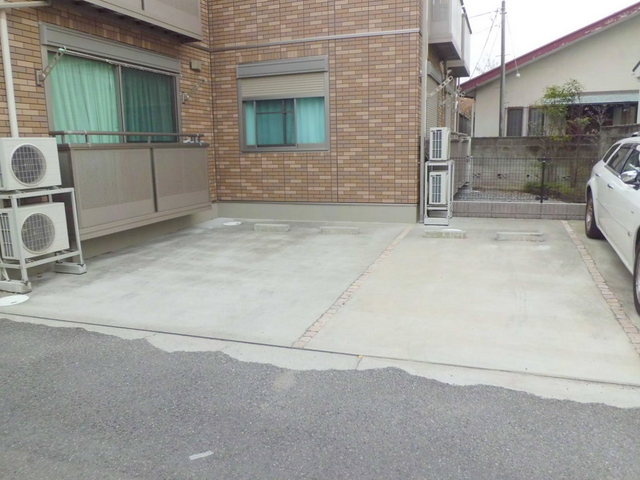 その他共有部分　敷地内駐車場