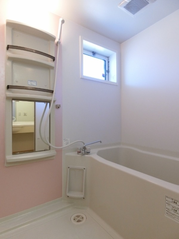 バス・シャワールーム　図面と現状に相違がある場合には現状を優先