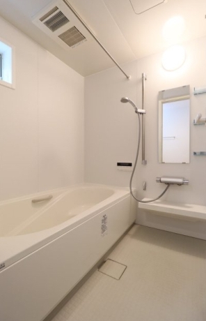 バス・シャワールーム　☆ゆったりくつろげるお風呂☆