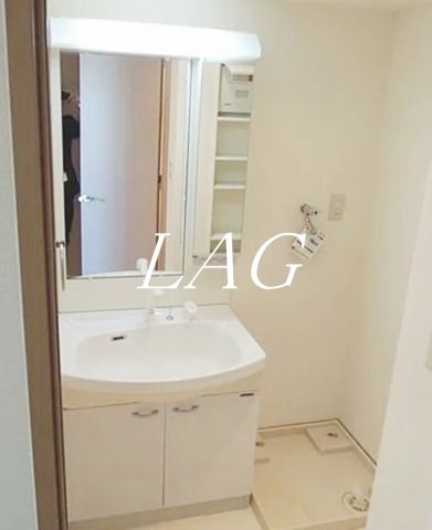 洗面設備　独立洗面台です。