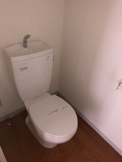 トイレ　※別部屋の写真です