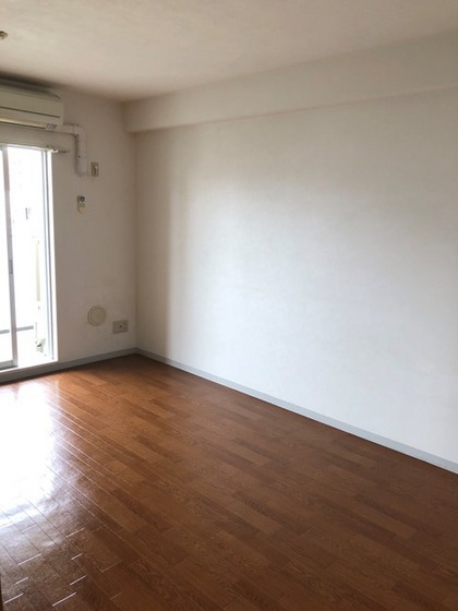 居室・リビング　※別部屋の写真です
