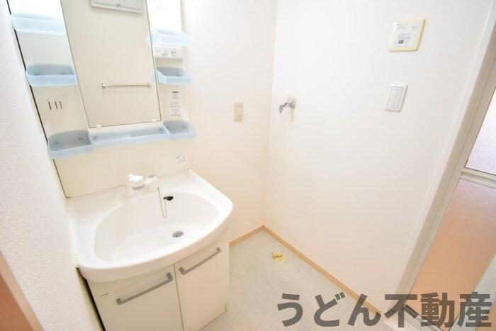洗面設備　うどん県のお部屋探しはうどん不動産へ うどんちゃんとLINE