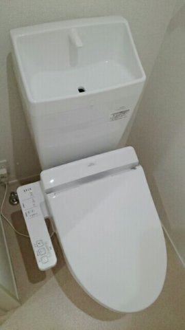 トイレ　落ち着いたトイレです