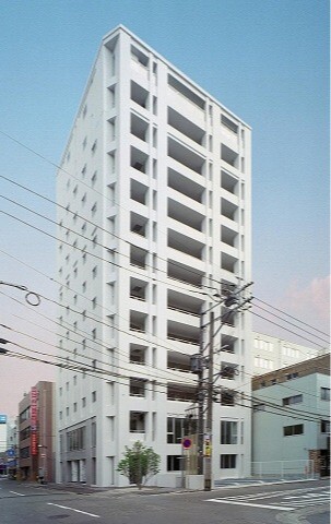 建物外観　白を基調としたオシャレな概観ですね