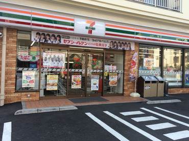 コンビニ　セブン?イレブン三島加茂店（コンビニ）まで97m