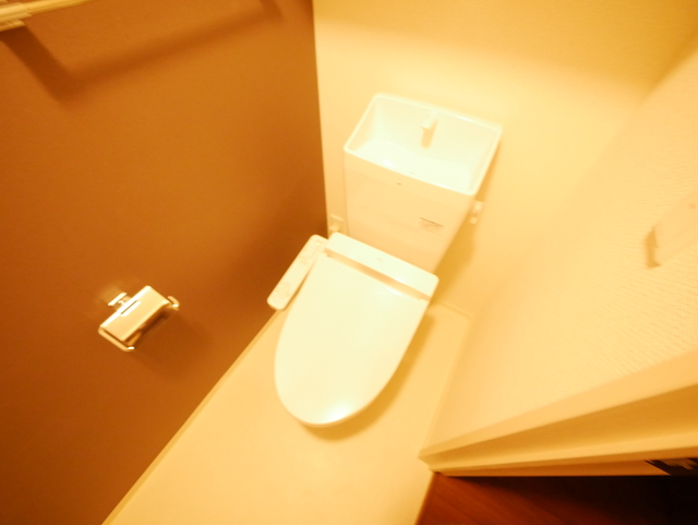 トイレ　★ウォシュレット付のトイレです★