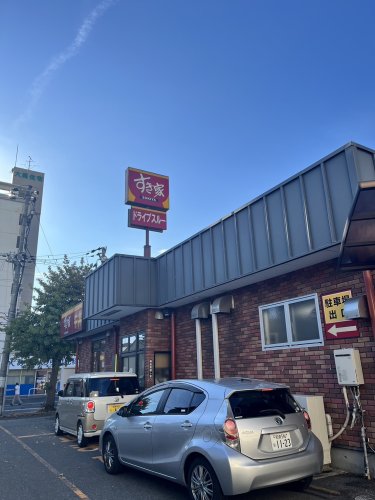 飲食店　すき家 富田林川面店（飲食店）まで571m