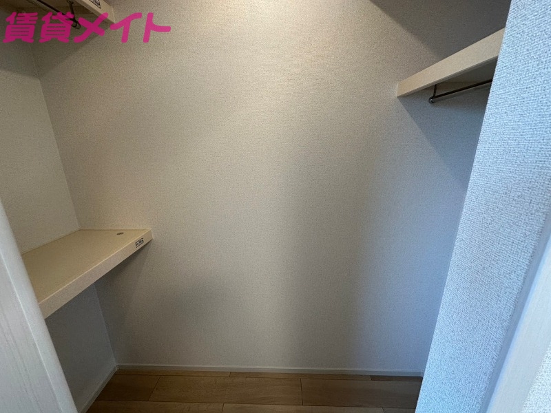 収納　同型反転タイプ参考写真