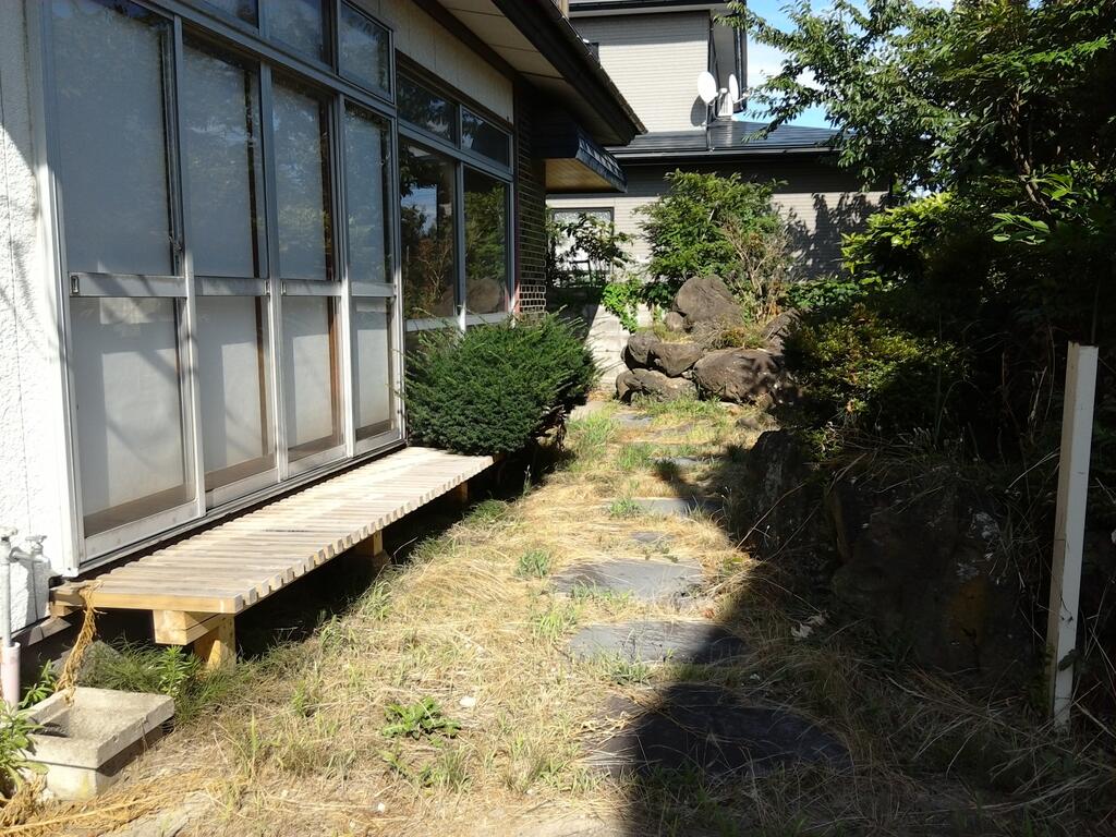 庭　小さな庭もあります