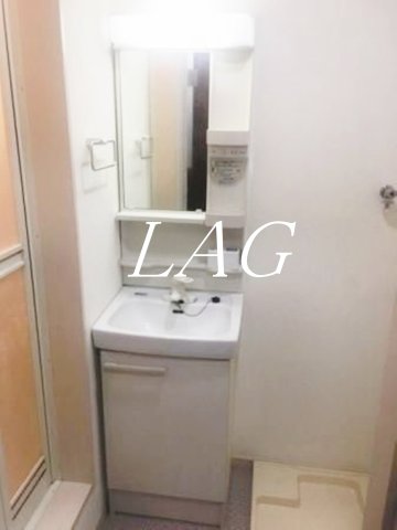 洗面設備　洗面台です。