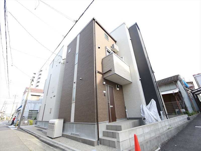 建物外観　外観　デザイナーズ　光インターネット無料