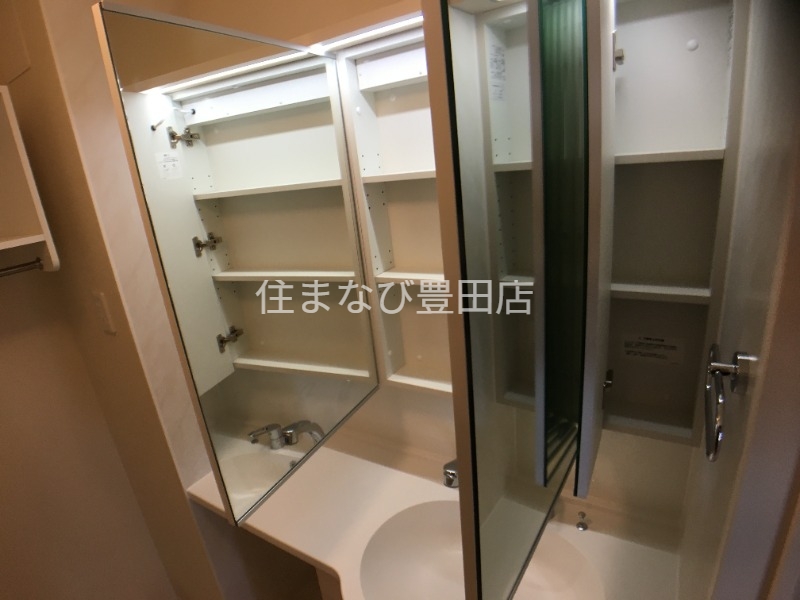 収納　同型完成モデル