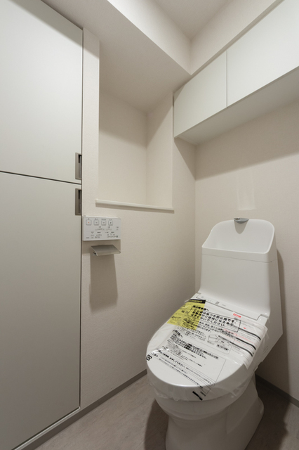 トイレ　※写真は同タイプ住戸です。