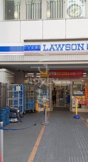 コンビニ　ローソン JR立川駅南口店（コンビニ）まで187m