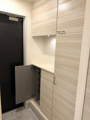 玄関　シューズボックス※イメージです