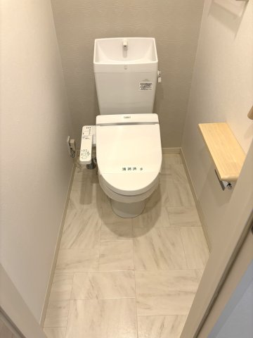 トイレ　温水洗浄暖房便座※イメージです