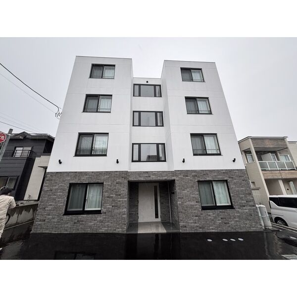 建物外観　☆南郷7丁目駅徒歩10分☆