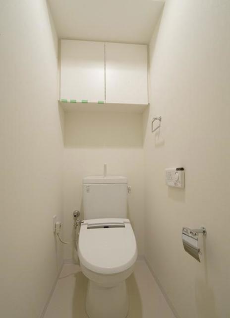 トイレ　※写真は同タイプ住戸です。