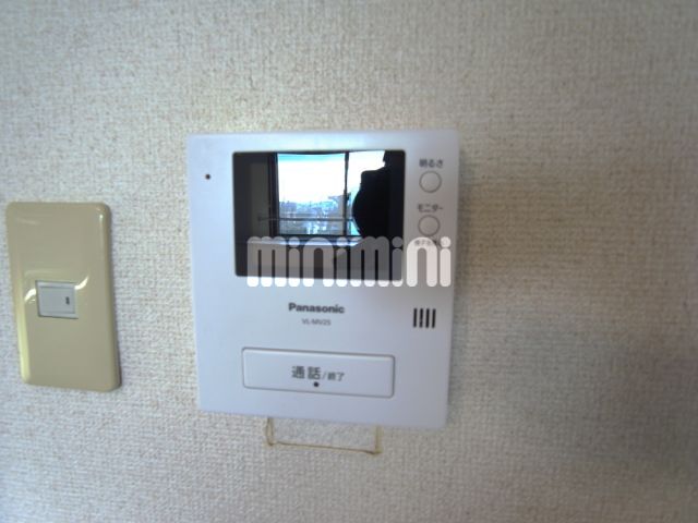 セキュリティ　モニターホンが付きました