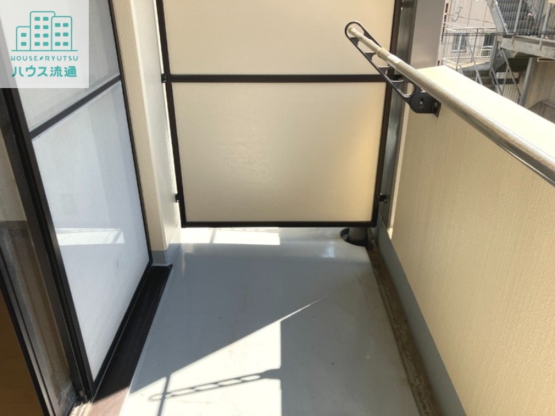 バルコニー　写真は別号室です。