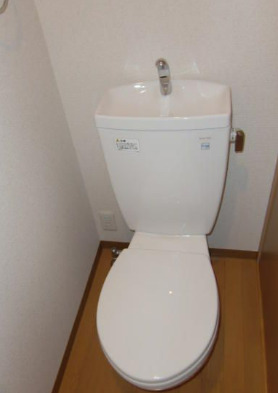 トイレ　※別部屋の参考写真です。