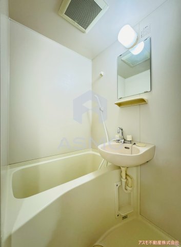 バス・シャワールーム　同マンション別部屋参考写真
