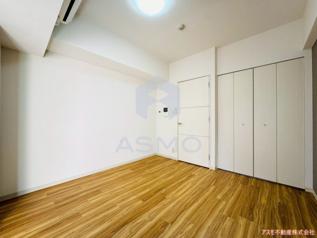 居室・リビング　同マンション別部屋参考写真