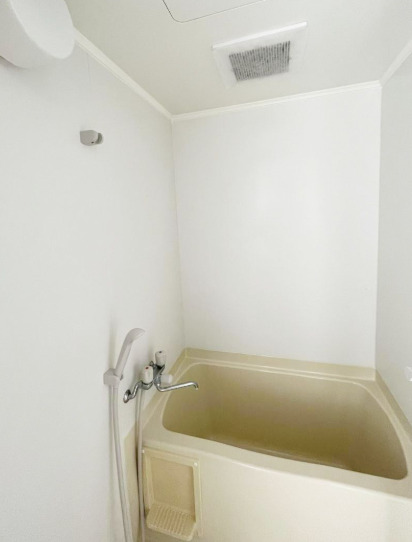 バス・シャワールーム　別部屋の画像を使用しております。