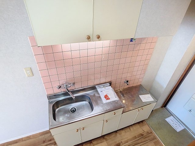 キッチン　2025年8月撮影※現況を優先します。