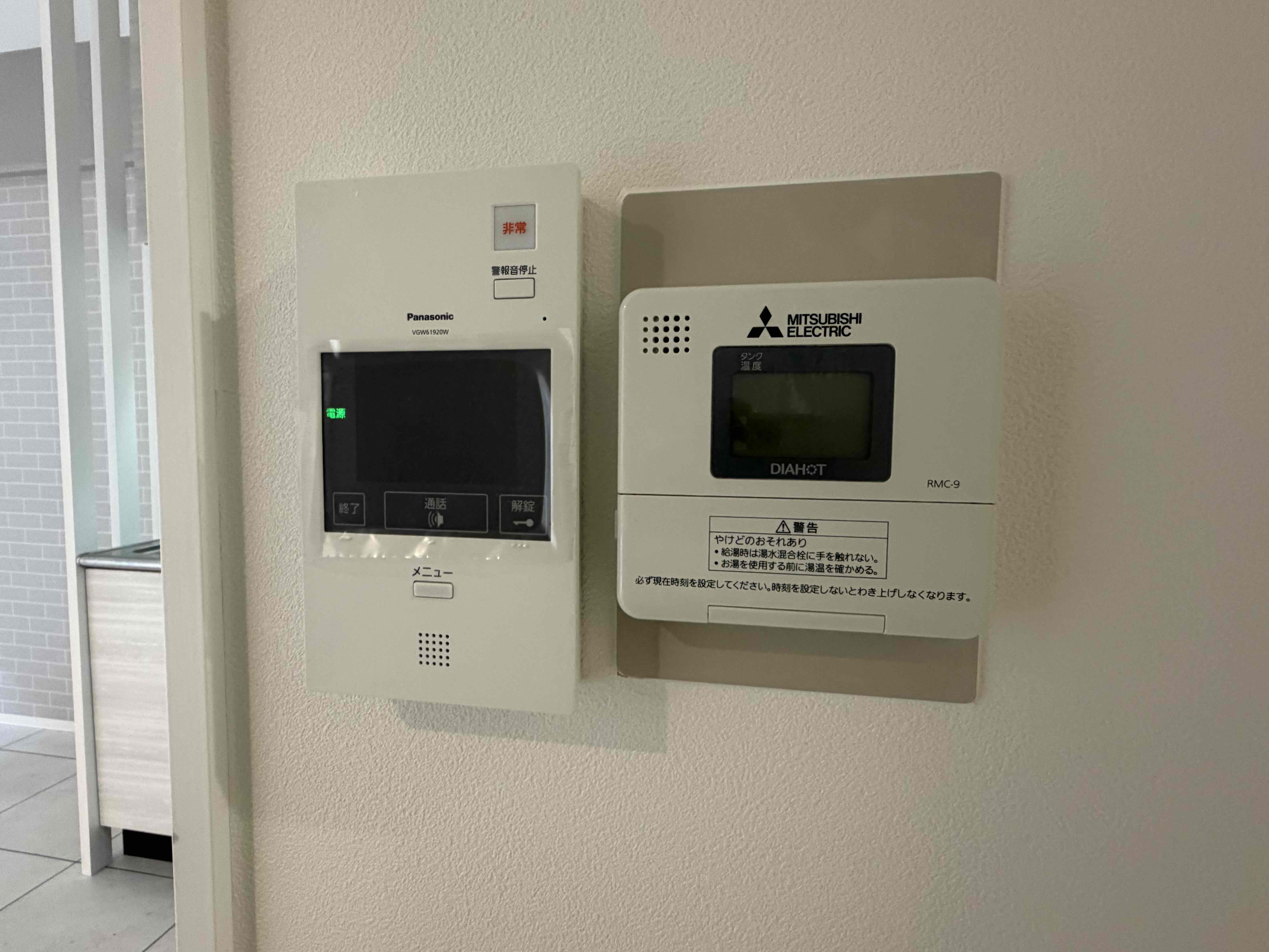 セキュリティ　インターホンでオートロックの解除も可能です！