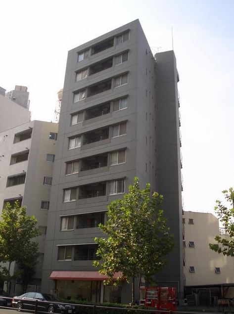 建物外観　コムロンド四谷三丁目
