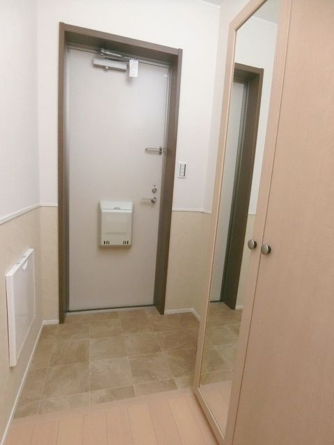 玄関　★お部屋探しは株式会社タウンハウジング東京まで★
