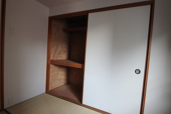 収納　※別部屋の写真です