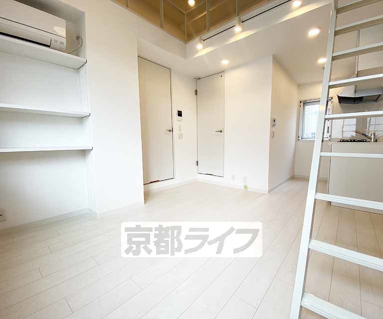 居室・リビング　阪急西院駅徒歩５分、２０２５年築の物件です！