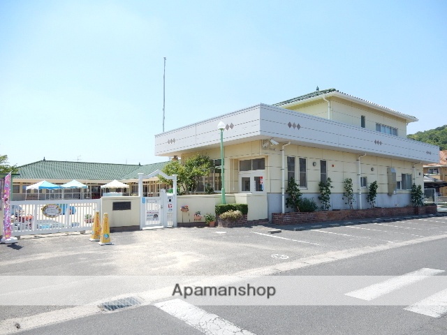 幼稚園・保育園　とみやまこども園（幼稚園・保育園）まで284m
