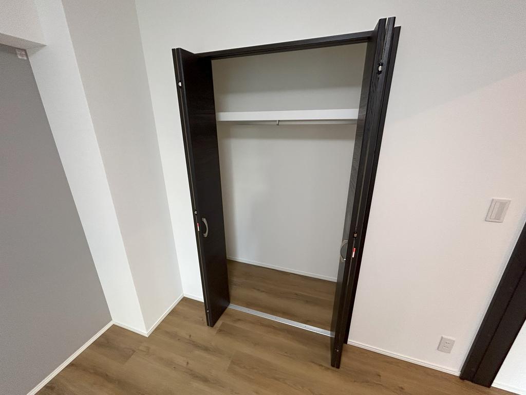収納　別タイプ部屋　参考写真です