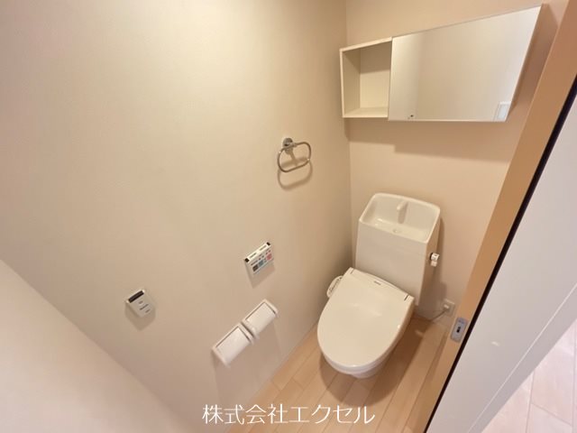 トイレ　温水洗浄便座付きのトイレ♪