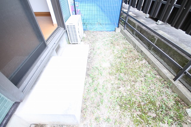 庭　お庭で自由な時間を過ごせます