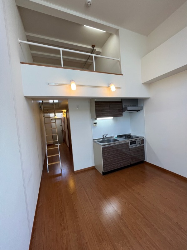居室・リビング　※他部屋参考写真
