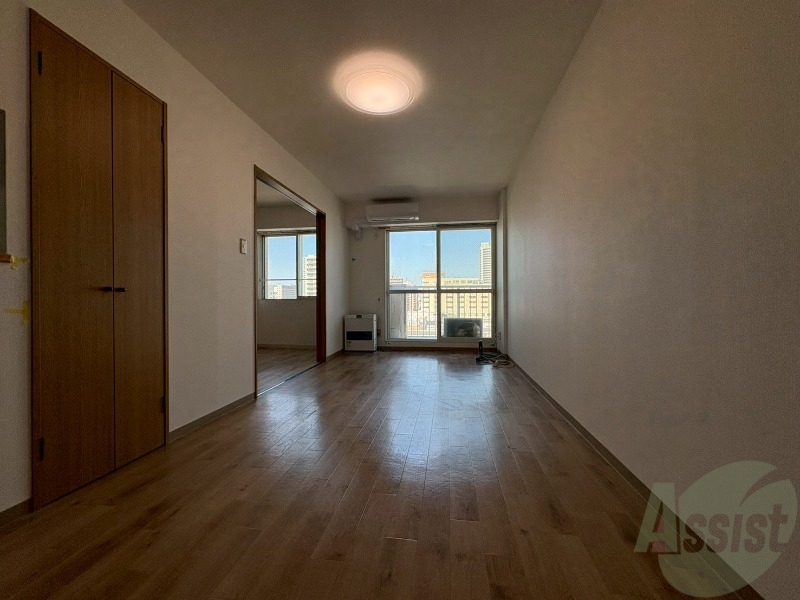 居室・リビング　広くてキレイなお部屋が広がっていて、充実した生活が送れそう。