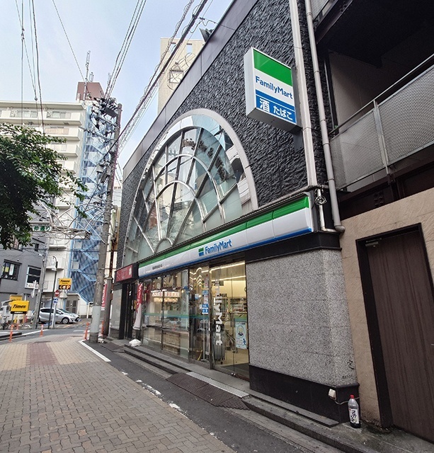 コンビニ　ファミリーマート横浜野毛仲通り店（コンビニ）まで41m